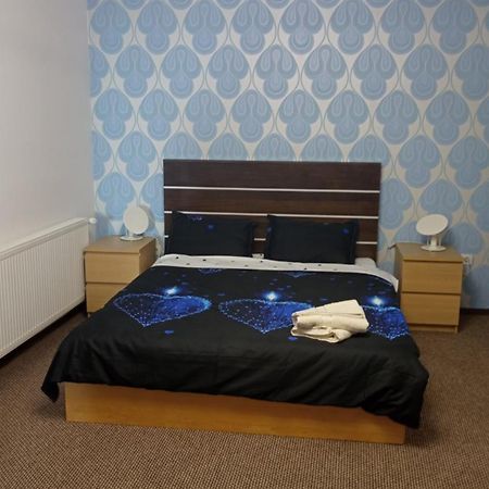 Karina House Appartement Braşov Buitenkant foto