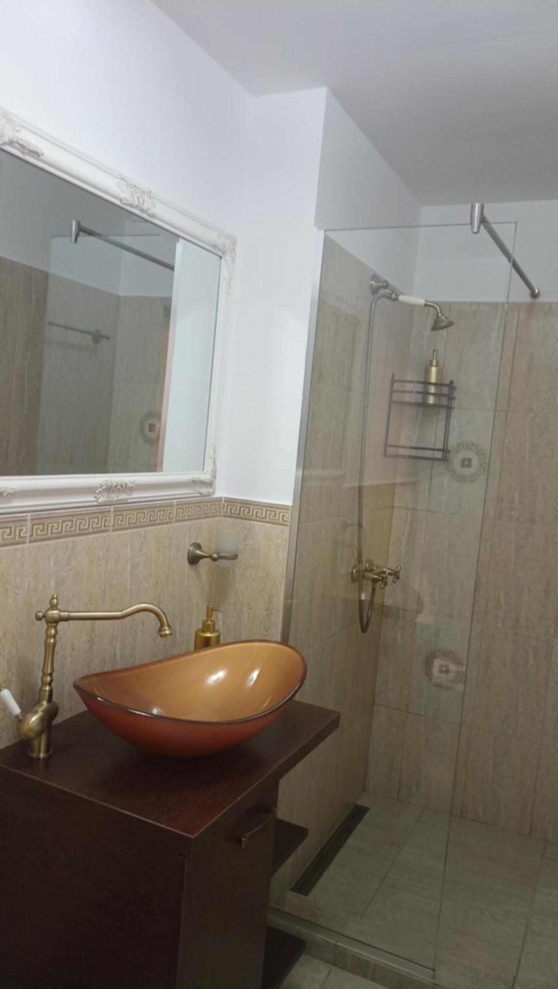 Karina House Appartement Braşov Buitenkant foto