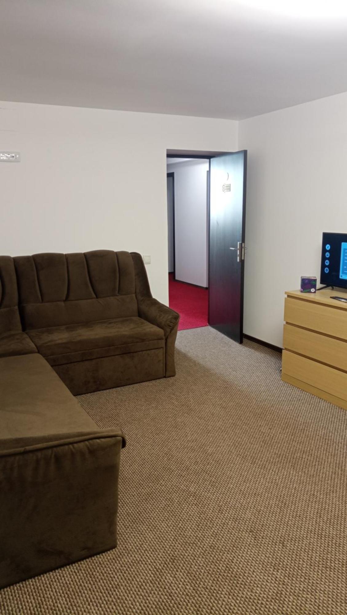 Karina House Appartement Braşov Buitenkant foto